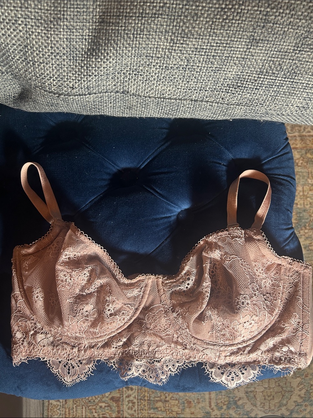 VS Lace Underwire Bra in Blush Pink, 36D